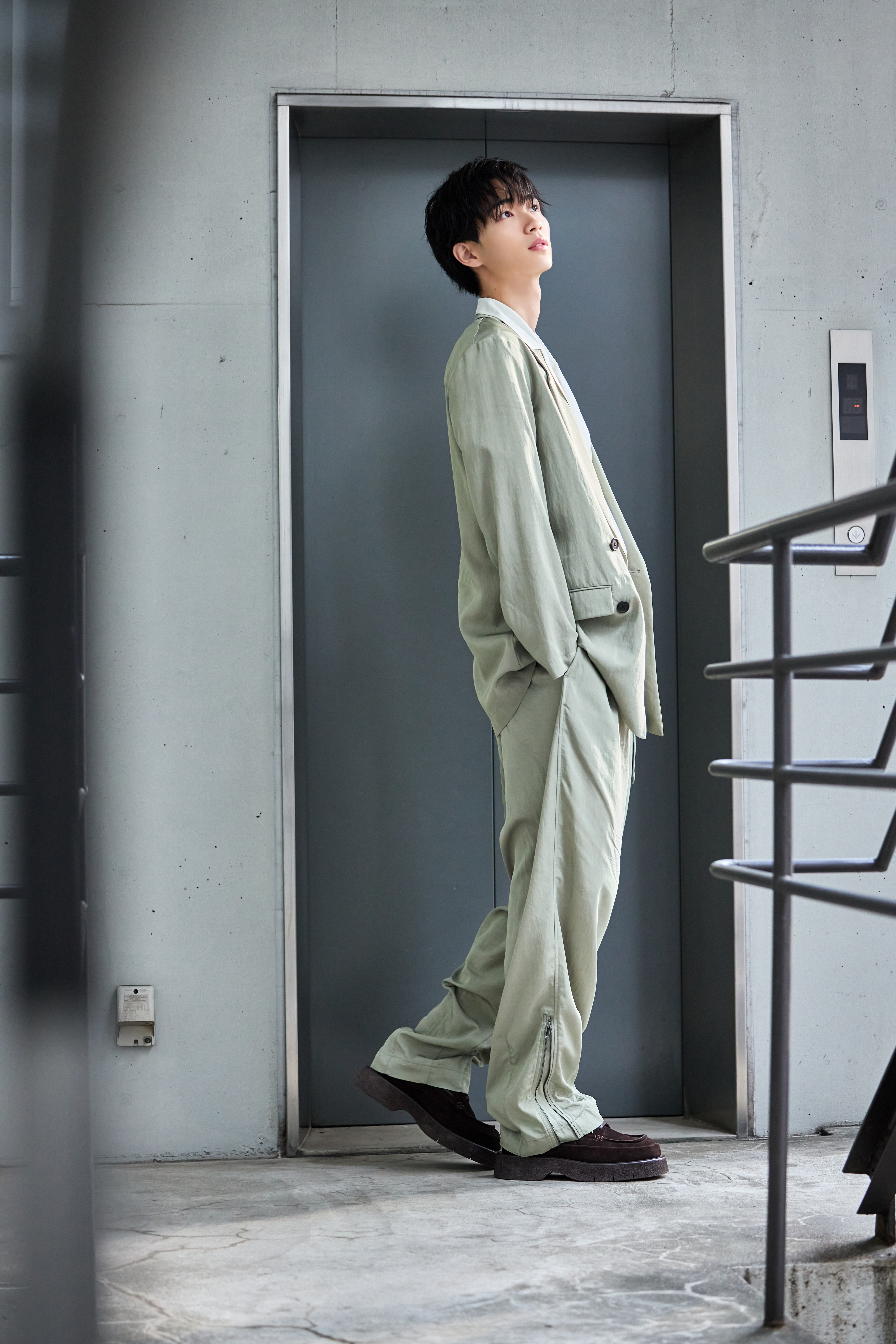 _AAA7195